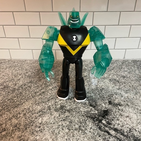 Ben 10 Diamondhead 10" Action Figure - Picture 2 of 8